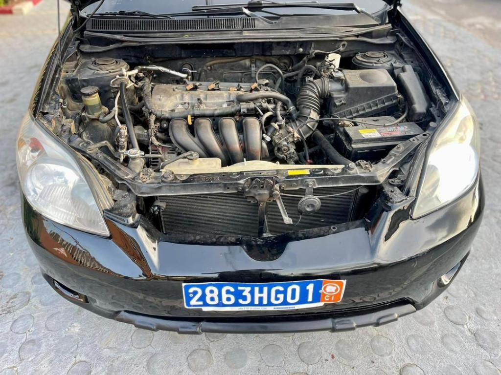 TOYOTA MATRIX XR à Abidjan - Photo 11