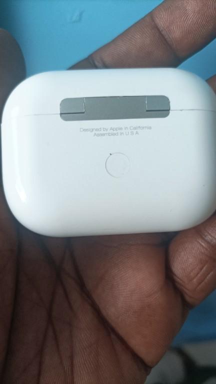 apple airpod pro in Nairobi - Image 2