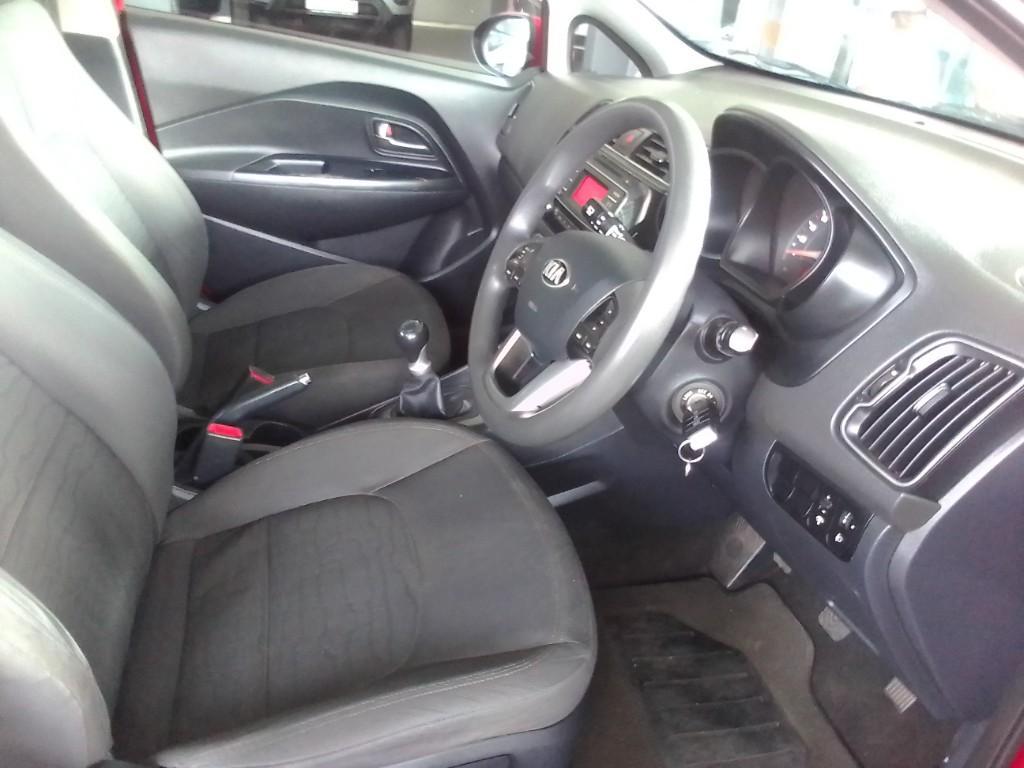 2015 Kia Rio Tec 1.4 Engine Capacity (Hatchback) with Manuel Tra in Bedfordview - Image 19