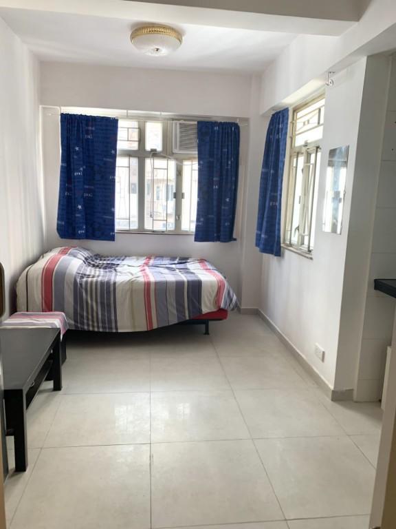 Small flat for sell in Sai Wan Ho - Image 2