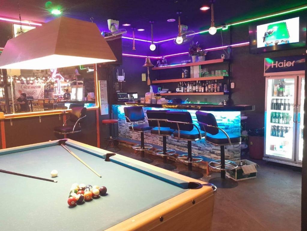 BAR FOR RENT AT SUKHUMVIT SOI 7 in Nonthaburi - Image 1