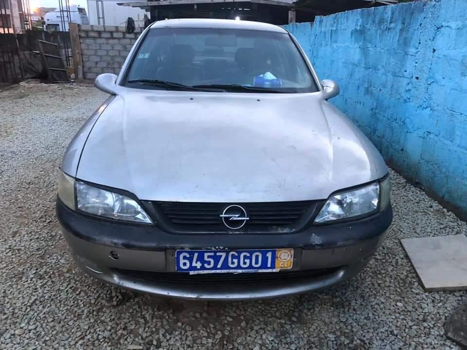 Opel Vectra 2000 à Abidjan - Photo 2