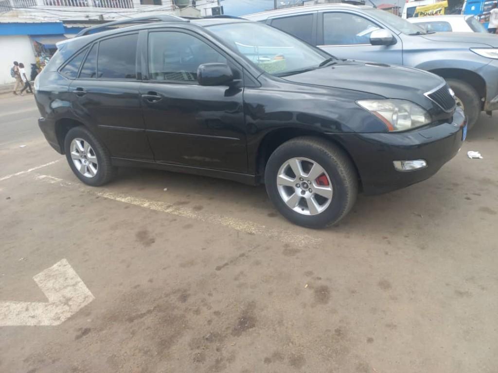 LEXUS EX 330 V6 à Abidjan - Photo 3