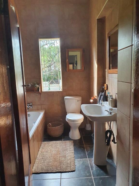 Available Three Bedroom House To Rent In Eureka in Bloemfontein - Image 4