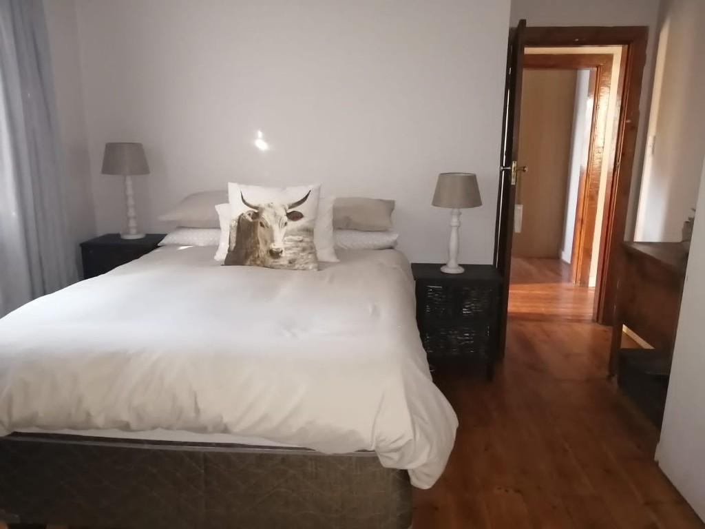 Available Three Bedroom House To Rent In Eureka in Bloemfontein - Image 9