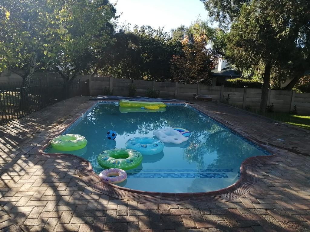 Available Three Bedroom House To Rent In Eureka in Bloemfontein - Image 15