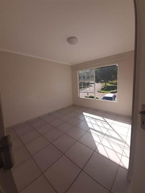 Available 2 Bedroom Apartment To Rent In Sunnyridge in Newcastle - Image 1