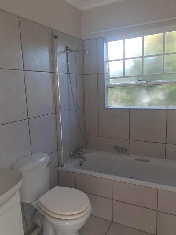 Available 2 Bedroom Apartment To Rent In Sunnyridge in Newcastle - Image 4