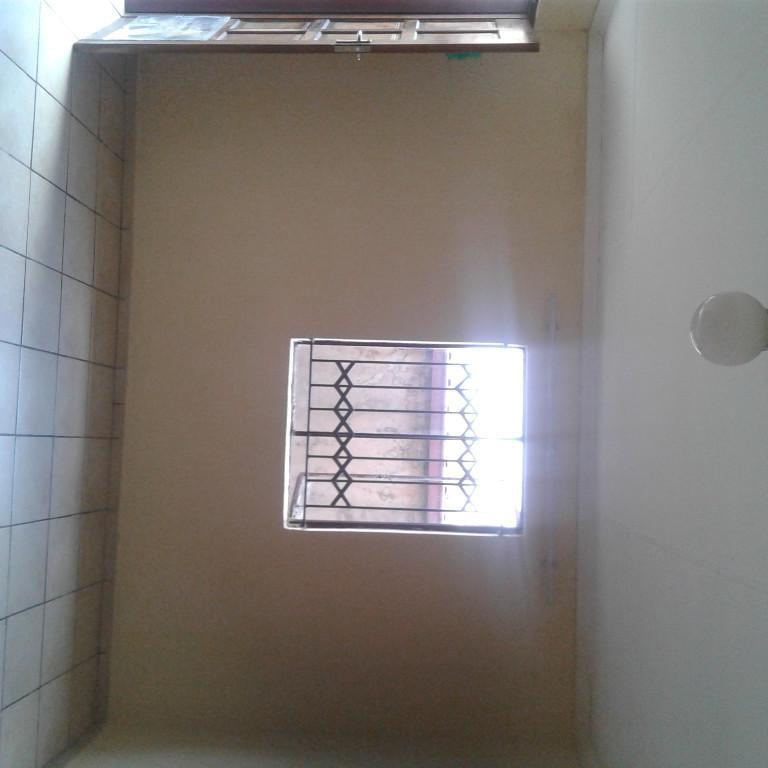 ROOM TO RENT IN PHOLA PARK in Katlehong - Image 4