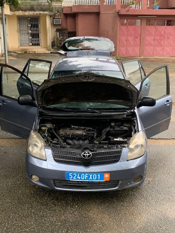 TOYOTA VERSO 5 PLACES à Abidjan - Photo 3