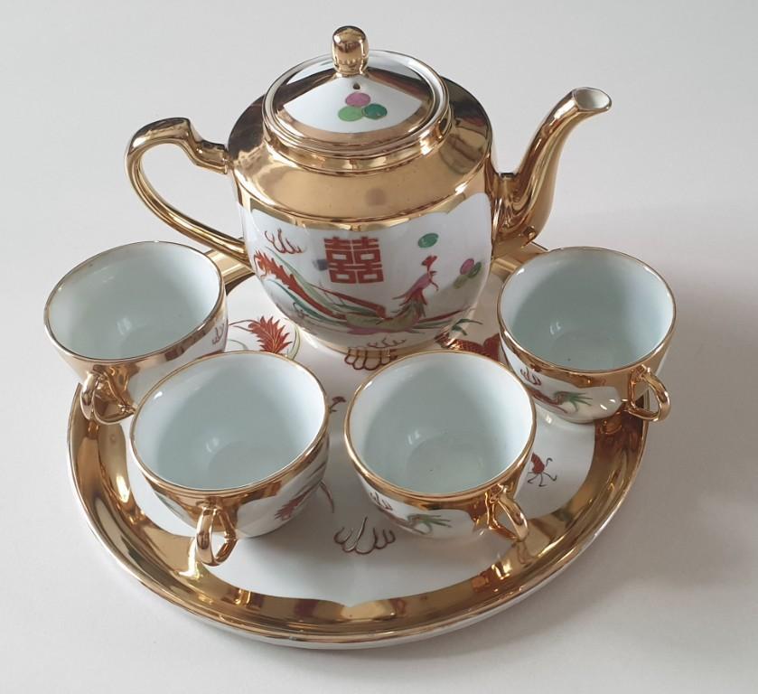 Assorted Tea Pots Set , Chinese Tea Cups and Drainer in Toa Payoh - Image 1