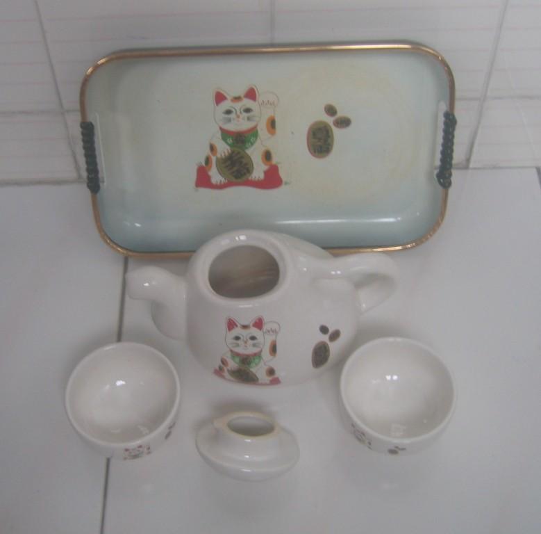 Assorted Tea Pots Set , Chinese Tea Cups and Drainer in Toa Payoh - Image 4