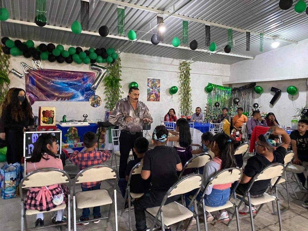 Fiesta Infantil La Mas DIVERTIDA con Mago Rolando en San Pablo de las Salinas - Imagen 3