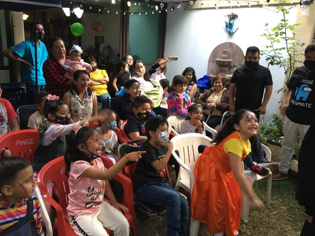 Fiesta Infantil La Mas DIVERTIDA con Mago Rolando en San Pablo de las Salinas - Imagen 12