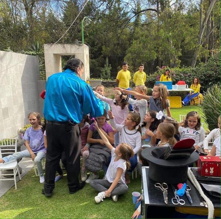 Fiesta Infantil La Mas DIVERTIDA con Mago Rolando en San Pablo de las Salinas - Imagen 13