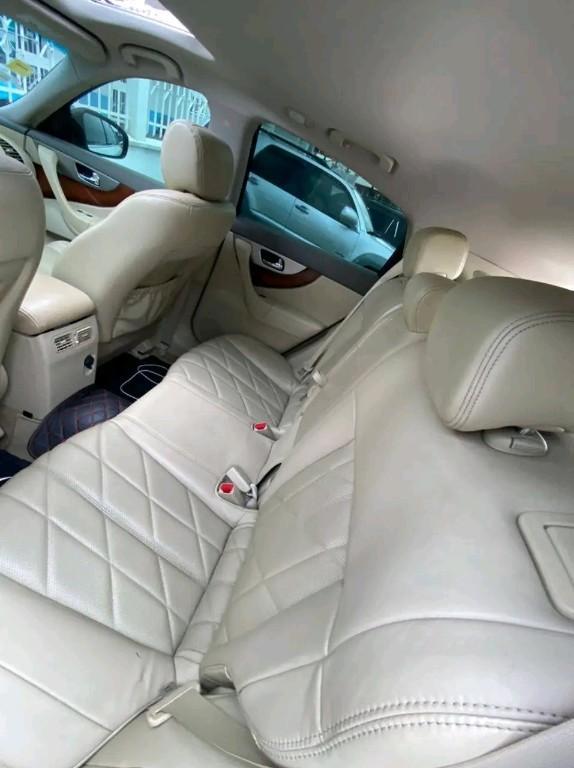 4246 Infiniti FX35 à Douala - Photo 4