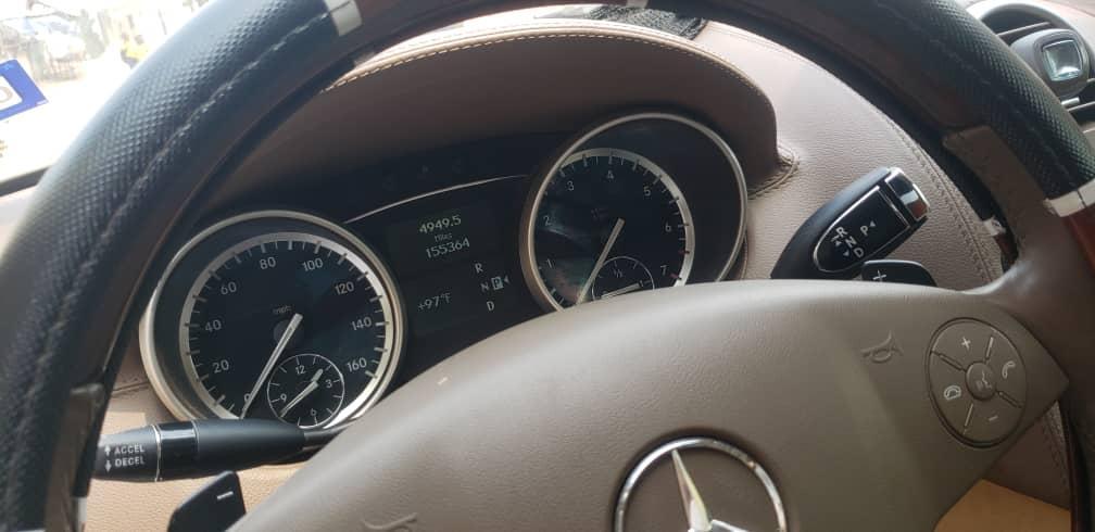 4298 Mercedes GL à Douala - Photo 3