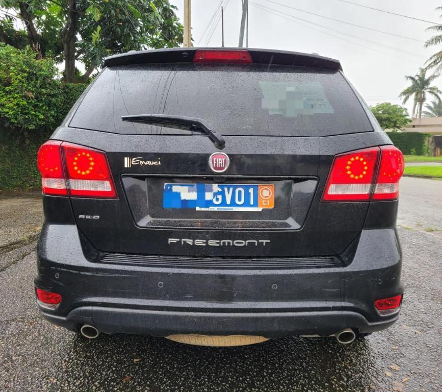 FIAT FREEMONT 2016 à Abidjan - Photo 2