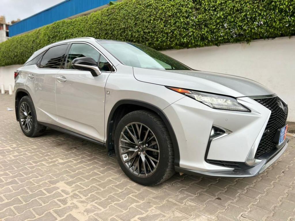 LEXUS RX350 F-Sport 2018 à Abidjan - Photo 3