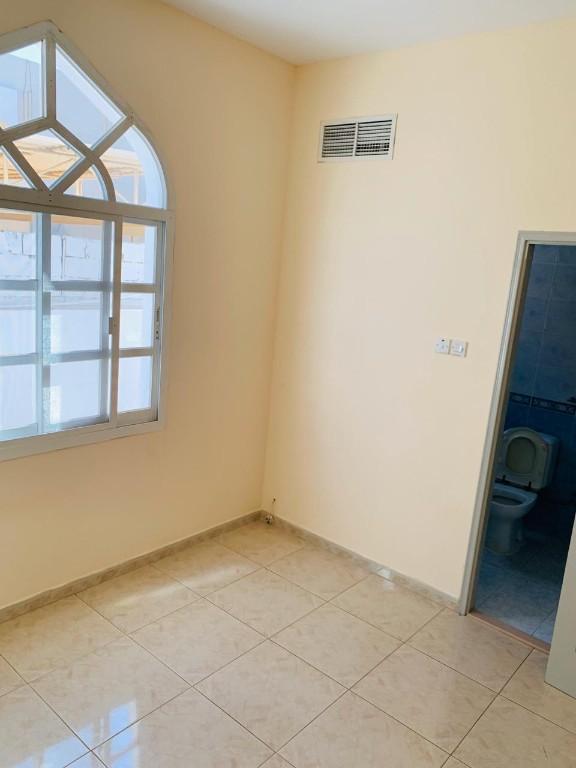 Villa For Rent in Fujairah Al Faseel in Fujairah - Image 3