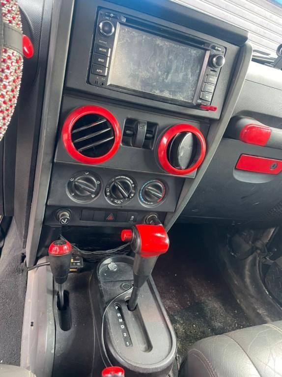 Jeep Wrangler 2010 à Abidjan - Photo 6