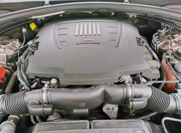 Land Rover Range Rover Velar Call 07071885554 in Nigeria - Image 7