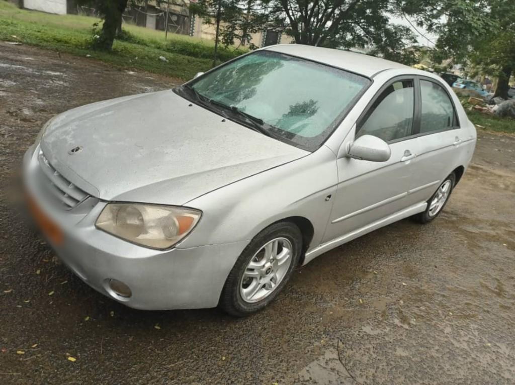 4420 Kia Rio 2002 à Douala - Photo 1