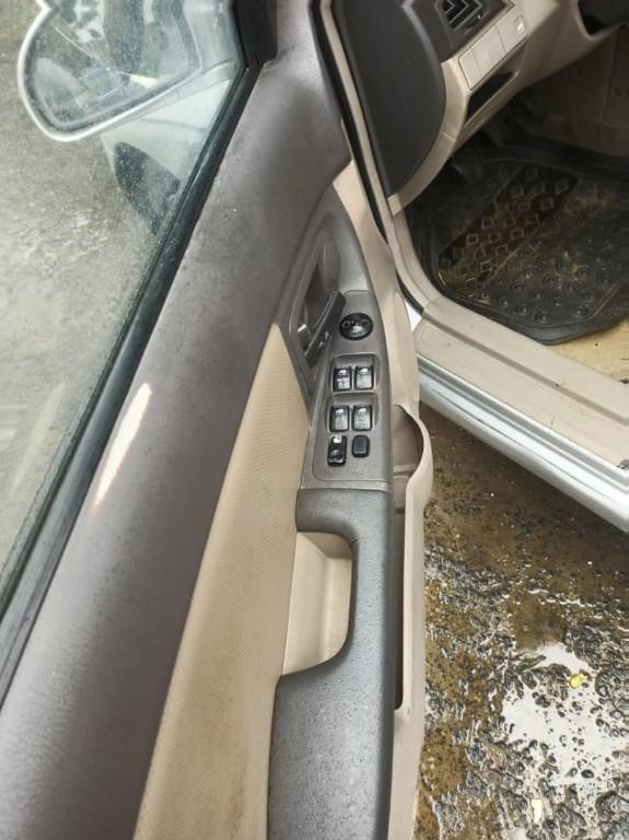 4420 Kia Rio 2002 à Douala - Photo 5