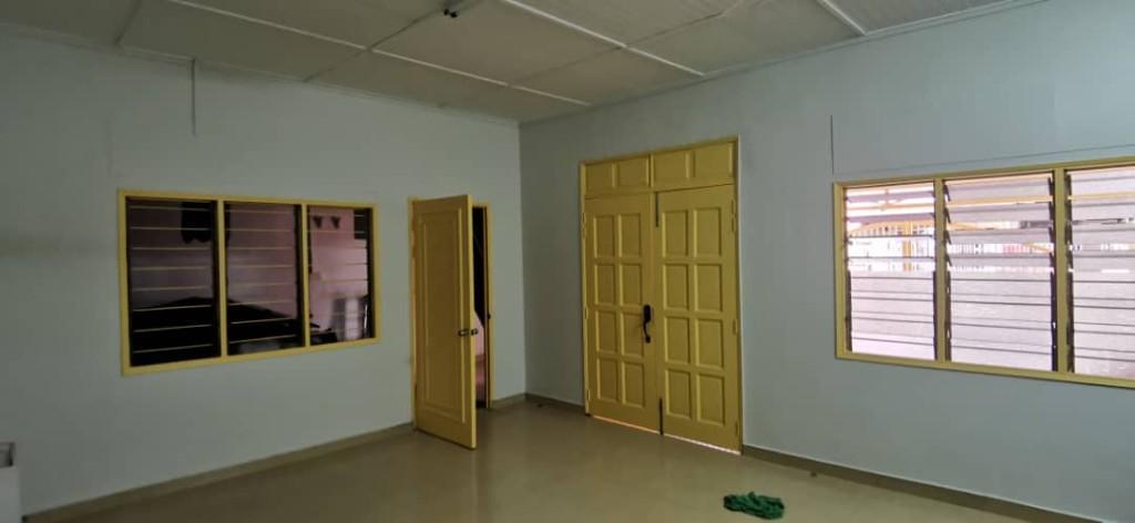 Jinjang Utara 1.5-sty Intermediate Semi-detached House For Rent in Kampung Baru Subang - Image 5