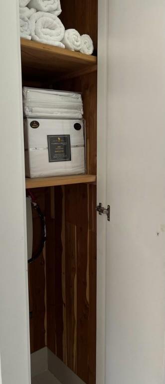SIN INTERMEDIARIOS RENTO APARTAMENTO CON BANLCON Y 2PARQUEOS. en Dover - Imagen 5