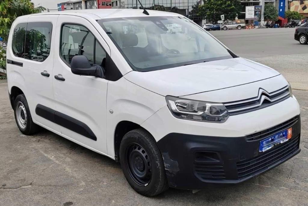 Citroën berlingo à Abidjan - Photo 6