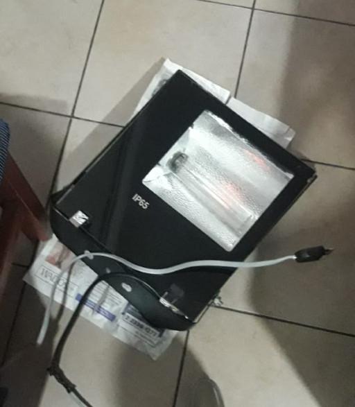 Proyector halurometal IP65 Halux en Conchalí - Imagen 3