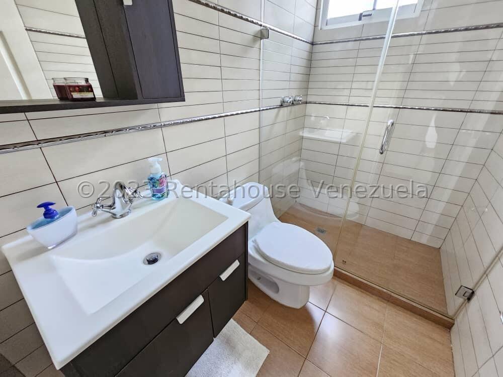 ultima casa de 1120mts2 Maracay en Venezuela - Imagen 3