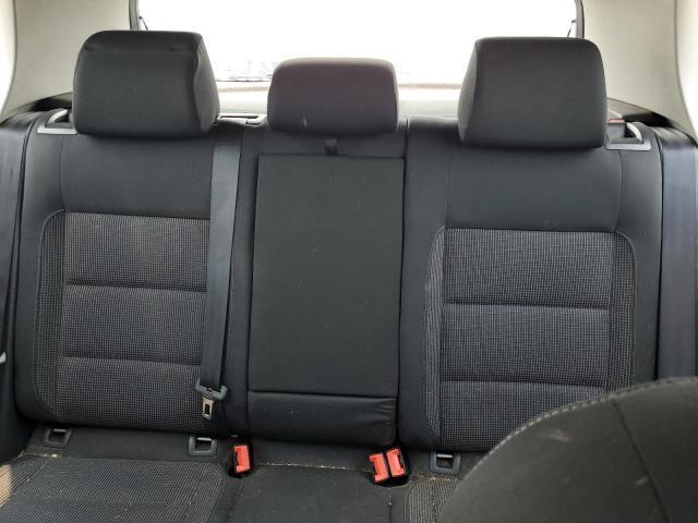FOR SALE CLEAN VOLKSWAGEN GOLF in Lagos - Image 2