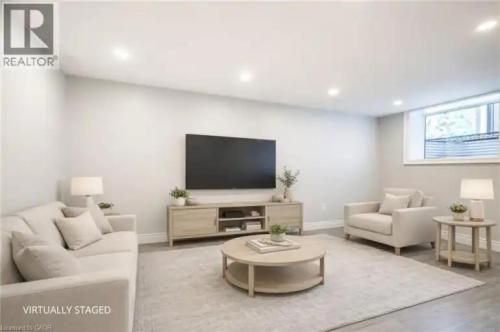 5482 RANDOLPH Crescent Unit# 2 in Clarington - Image 1