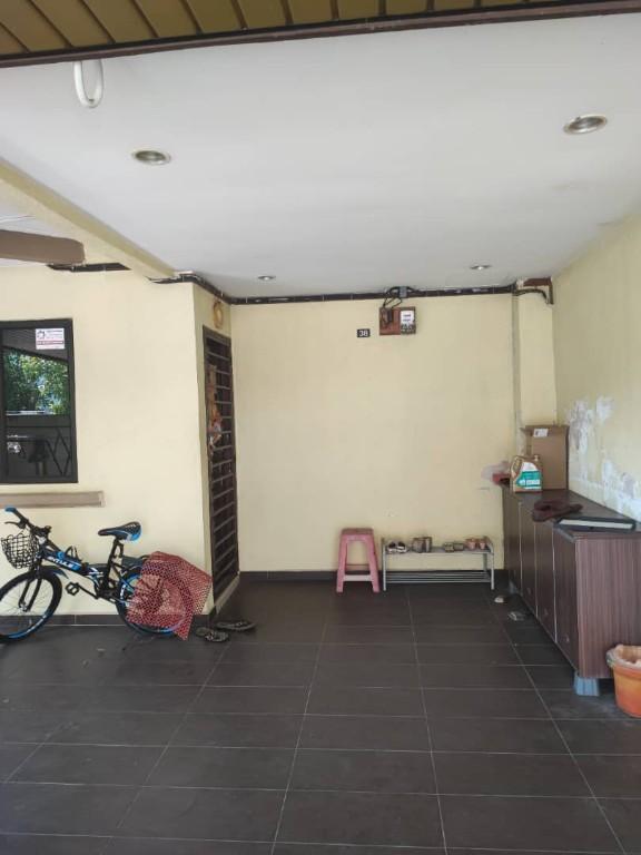 Selangor Rawang Bukit Sentosa 2-sty Intermediate House For Sale in Ladang Seri Kundang - Image 2