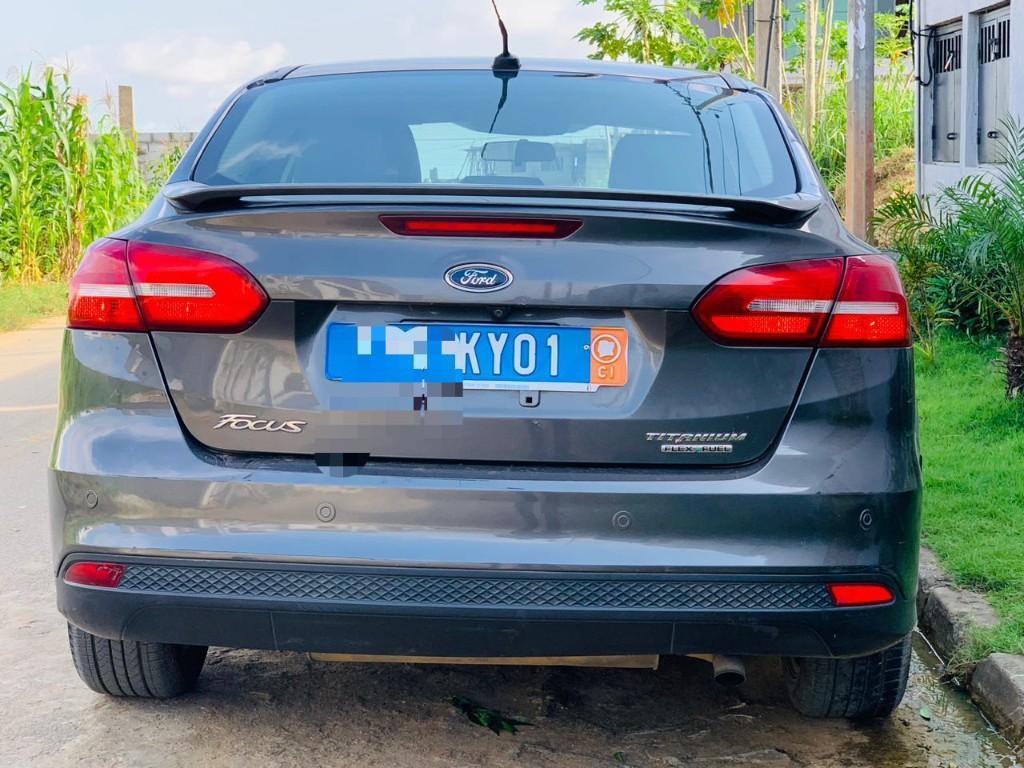 FORD FOCUS 2017 à Abidjan - Photo 1