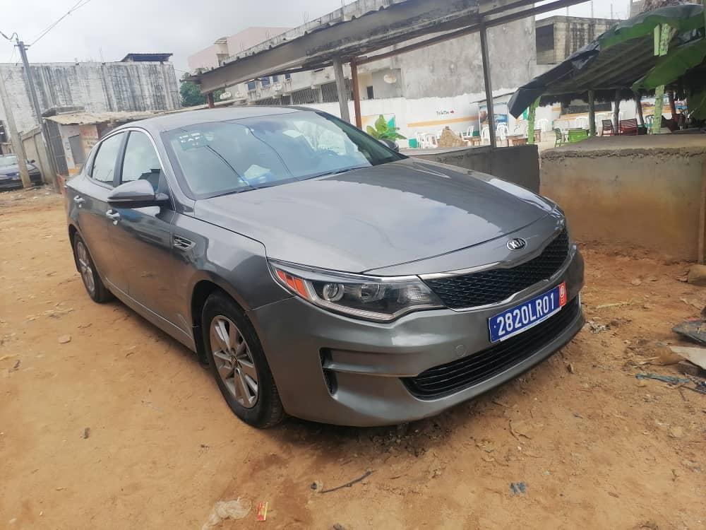Kia Optima 2018 à Abidjan - Photo 8