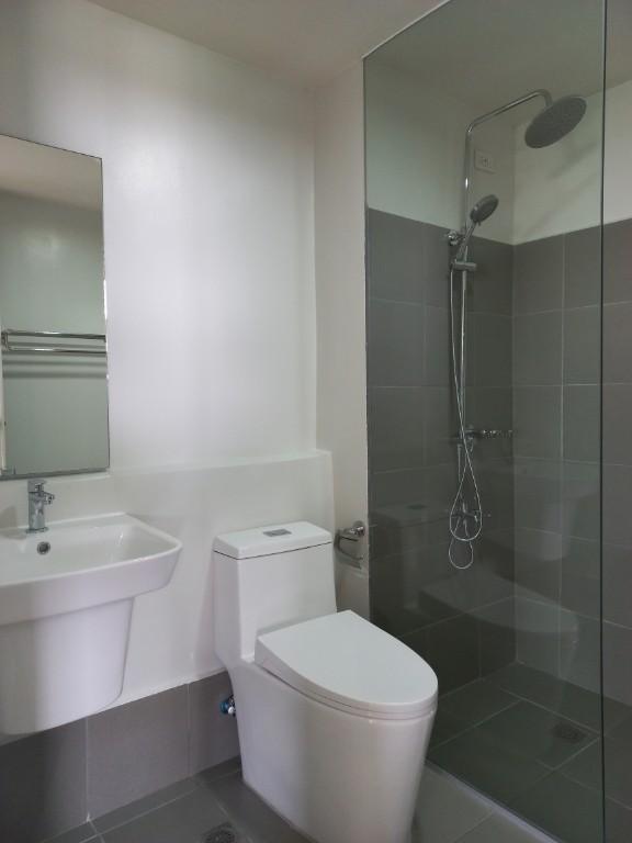 2 BEDROOM RFO CONDO UNIT IN BACOOR CAVITE in San Pablo - Image 8