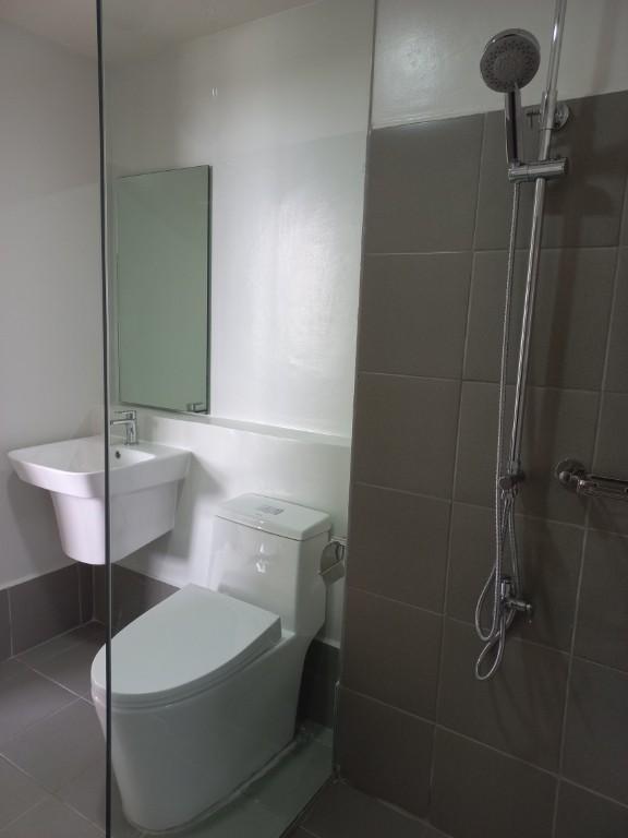 2 BEDROOM RFO CONDO UNIT IN BACOOR CAVITE in San Pablo - Image 13