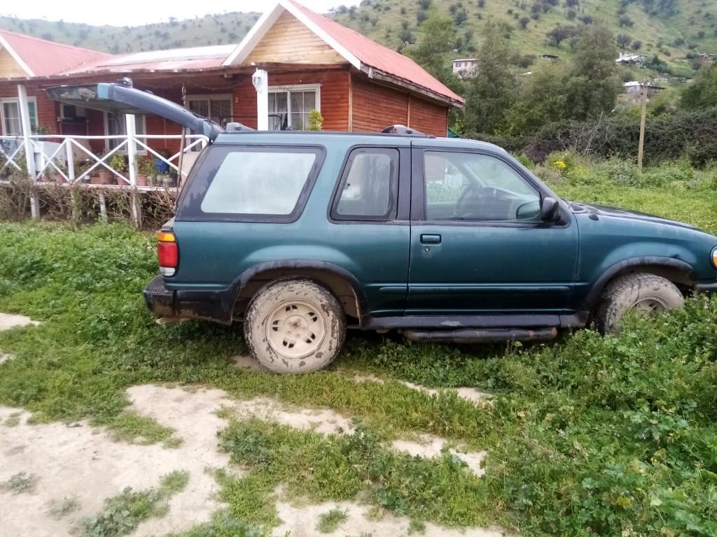 Ford Explorer automática año 1997 VENDO en Renca - Imagen 2