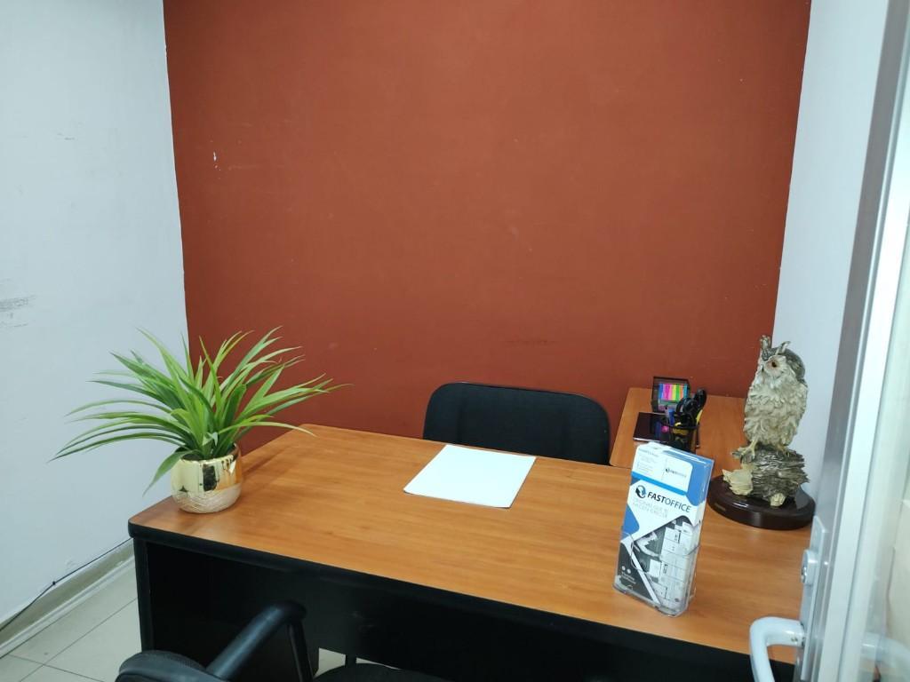 OFICINA PRIVADA EN AV LAS ROSAS FRENTE AL HOTEL ONE en Ixtlahuacán de los Membrillos - Imagen 1