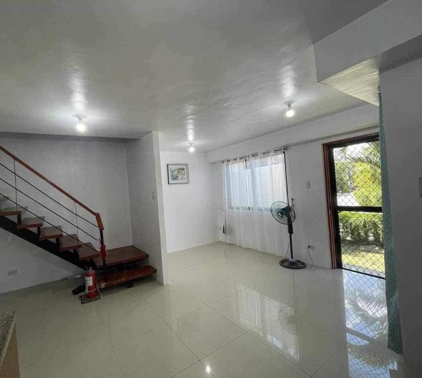 Semi-Furnished Home For Rent in Consolacion - Image 3