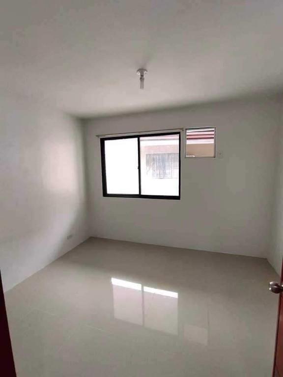 Semi-Furnished Home For Rent in Consolacion - Image 10