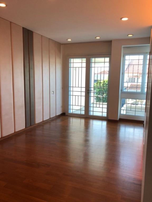 D15 Wilkinson Rd Semi-D 6+1 BR For Rent in Tampines - Image 5
