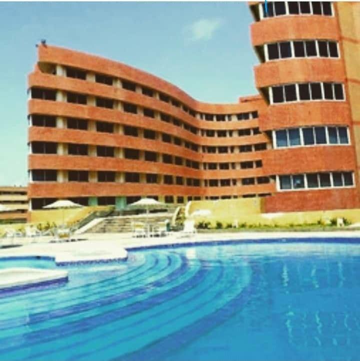 ESPECTACULAR APARTAMENTO VACACIONAL O RESIDENCIAL EN TUCACAS en Tucacas - Imagen 1