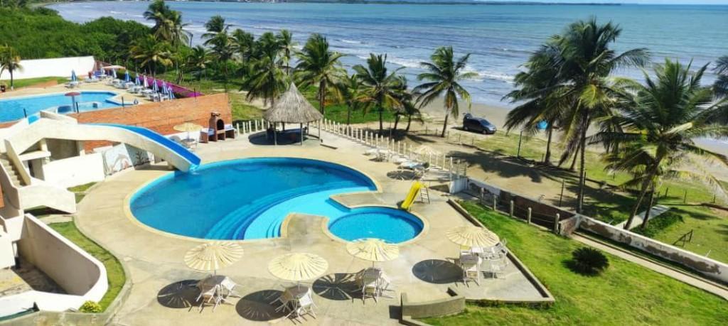 ESPECTACULAR APARTAMENTO VACACIONAL O RESIDENCIAL EN TUCACAS en Tucacas - Imagen 4