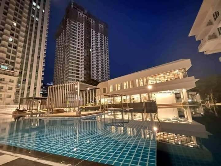 Fully Furnished 1BR unit For Rent in Solinea Tower in Boac - Image 10