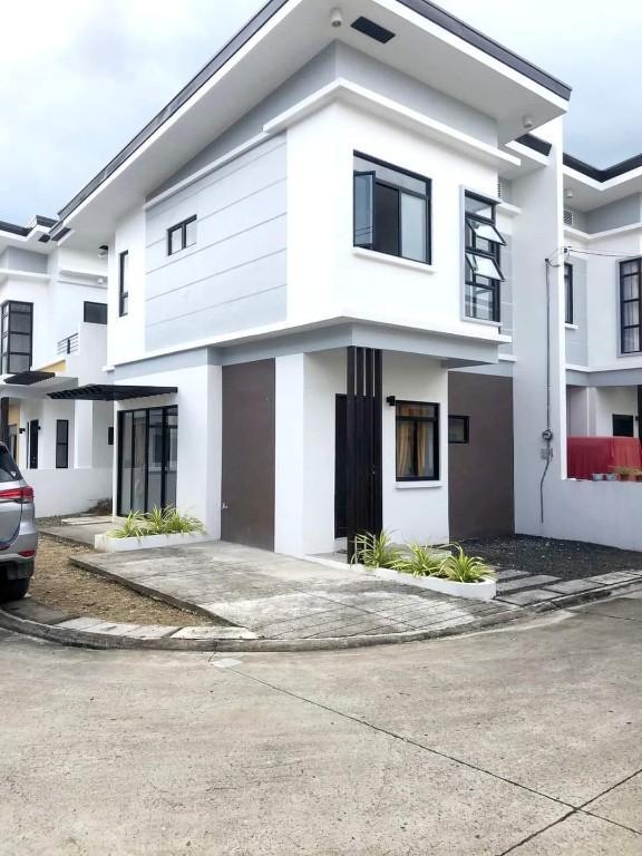 House For Rent and For Sale in Minglanilla in Minglanilla - Image 1