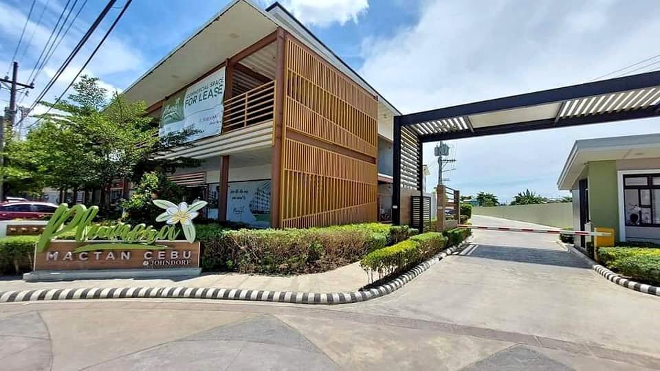For Rent Fully Furnished Condo in Plumera Mactan Condominium in Boac - Image 6